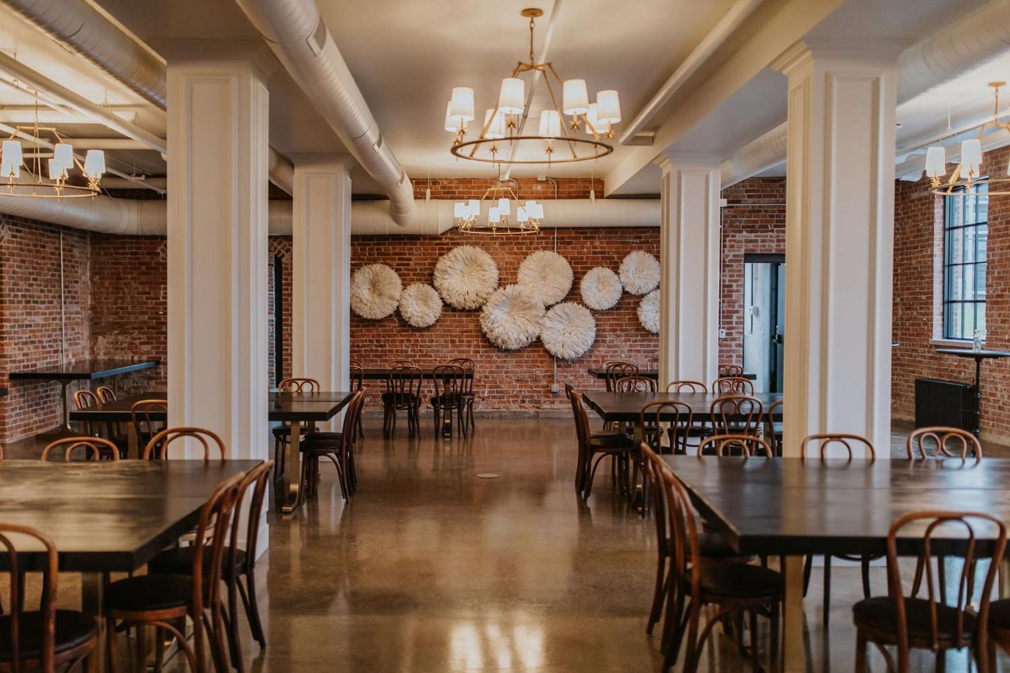 Hatchery Hotel & Event Center La Crosse Buitenkant foto