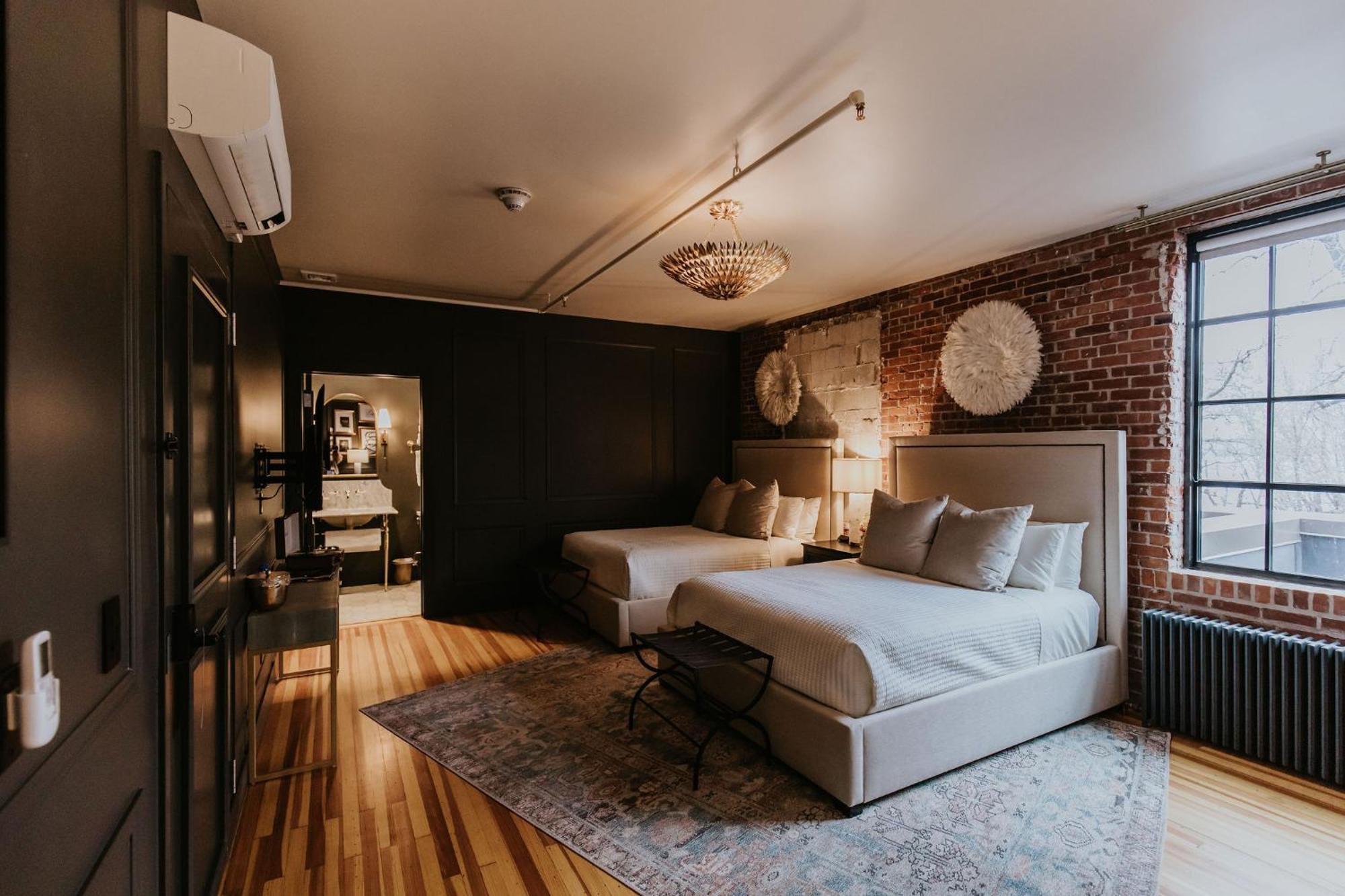 Hatchery Hotel & Event Center La Crosse Buitenkant foto